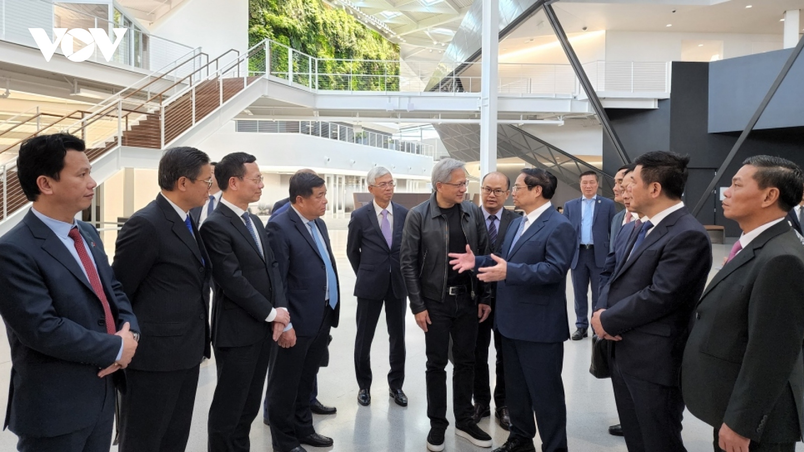PM Chinh calls for US firms’ greater investment in Vietnam’s priotized fields